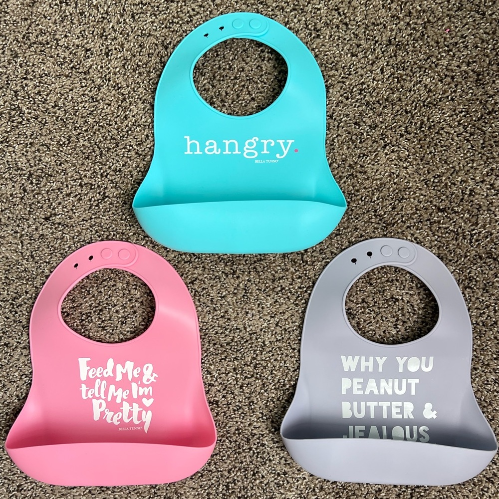 Bella Tunno Bibs Like New